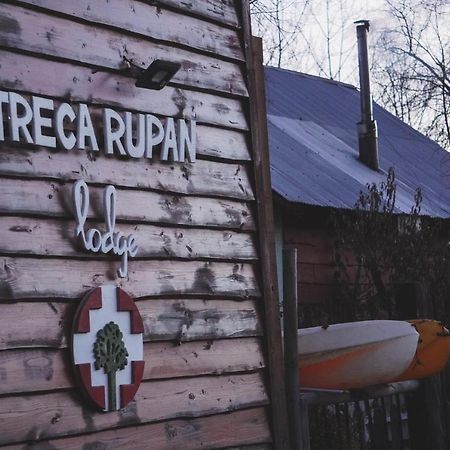 Treca Rupan Lodge Нелтум Екстериор снимка
